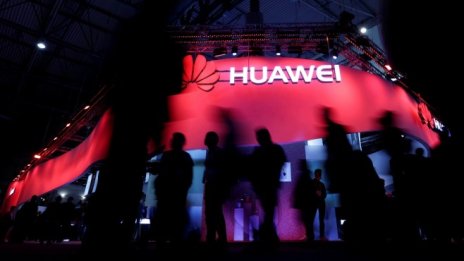 Как Вашингтон избра перфектния момент да атакува Huawei