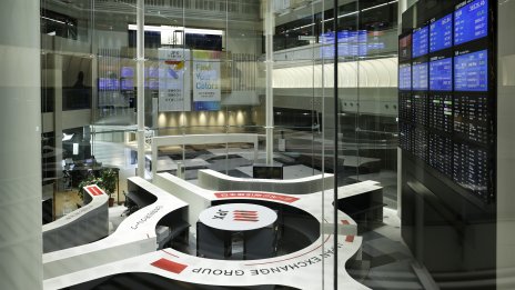 Азиатските борси се оцветиха предимно в зелено след оставката на японския премиер