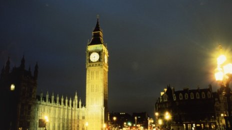 Безпочвените страхове от български и румънски имигранти на Острова