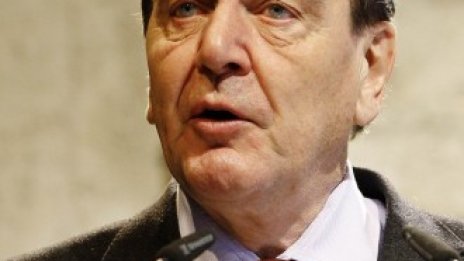 Герхард Шрьодер се оттегля от борда на директорите на ТНК-ВР