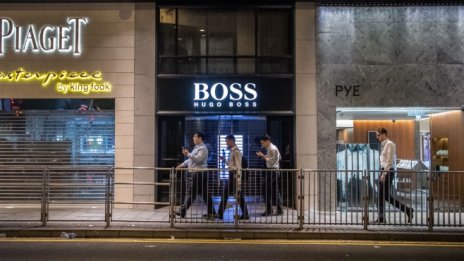 Контролът върху разходите връща Hugo Boss към печалбата