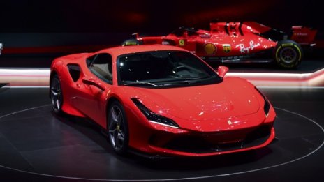 Ferrari запазва прогнозата за годишна печалба след силен тримесечен отчет