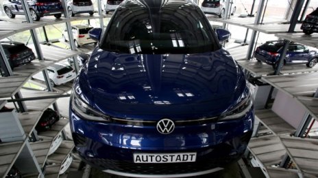 Volkswagen атакува Tesla в Китай с два нови електрически автомобила