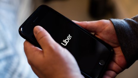 Uber се справи с кризата с шофьорите, а това тласна нагоре резултатите ѝ