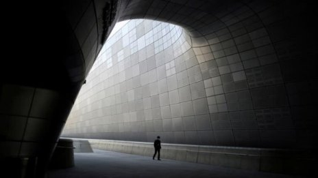 Как коронавирусът прекроява границите, бизнеса и търговията в Азия