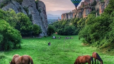 Ще станат ли Белоградчишките скали следващата Кападокия?