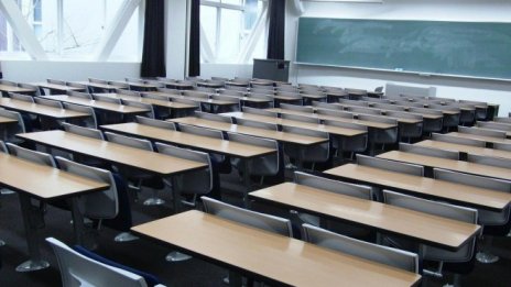 Близо 40 млн. лв насочва правителството към детските градини и училищата