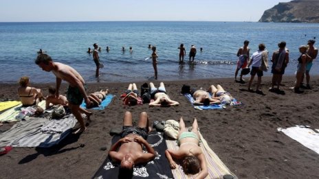 TUI очаква 10% ръст в броя на туристите в Гърция тази година 