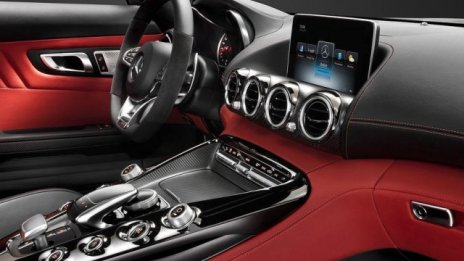 Първи снимки на Mercedes AMG GT