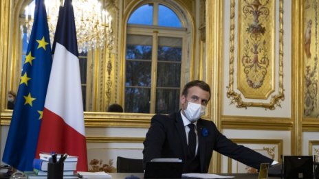 Макрон заплашва с разпад на Шенген 