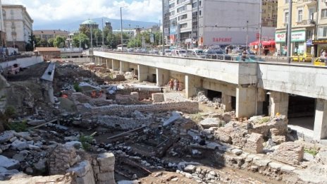 Търси се вариант с нов срок за конкурса за реновиране на площад "Света Неделя"