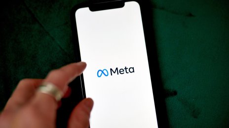 Meta слaга край на руска ферма за тролове