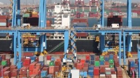 Търговският дефицит на САЩ достига 5-месечен връх през май