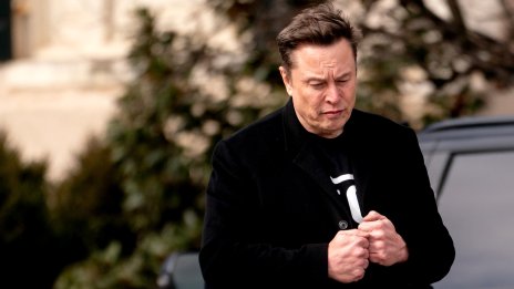 Мъск стана първият човек в света с нетно богатство от над 500 млрд. долара