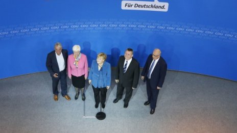 Впечатляваща победа за Меркел *