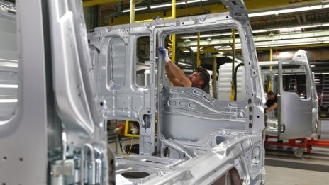 Евростат: Над половин милион българи живеят и работят в ЕС