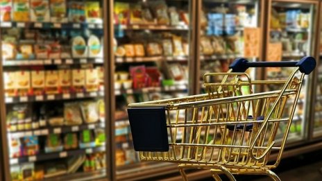 2 млрд. лева са похарчили българите за празниците