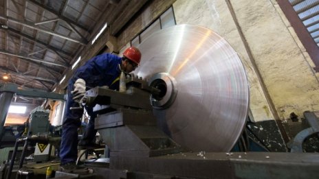 Производството в еврозоната приключва 2018 г. със слаби резултати