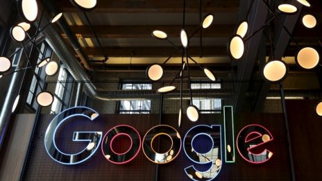 Amazon и Google може да напуснат Великобритания