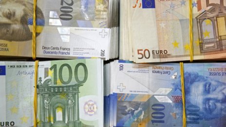 Централната банка на Швейцария интервенира на валутния пазар след Brexit*