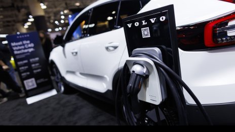 Volvo ще разчита на британски стартъп за подобряване работата на батериите