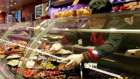 Инфлацията в България падна до 14-месечно дъно