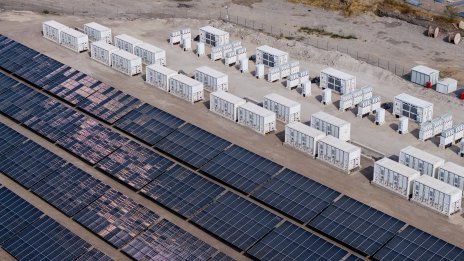SUNOTEC и акционери в "Еврохолд" превърнаха депо за индустриални отпадъци в хибриден ВЕИ парк