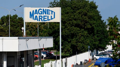 Stellantis и Nissan водят преговори за закупуване на активи от затруднената Marelli