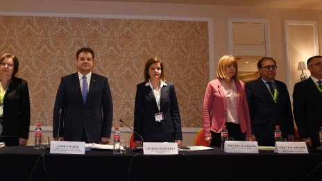 Кметове: Не е достатъчна целевата субсидия за пътища