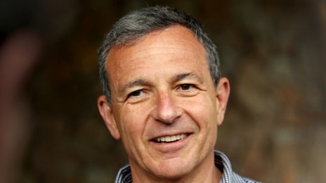 Боб Айгър остава начело на Disney до 2019 г.