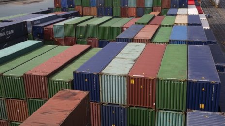 Китайският износ се понижи много повече от прогнозите през януари