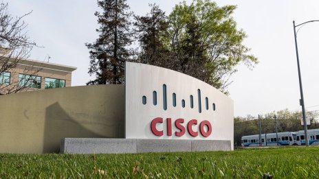 Cisco се оттегли от Русия, но продуктите ѝ все още циркулират на сивия пазар там