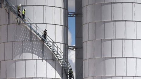 Опасенията около преговорите Киев-Москва отново увеличават цената на петрола*