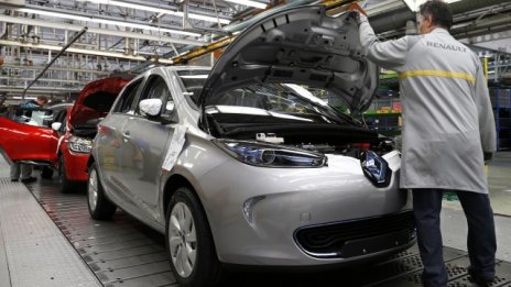 Автомобилната индустрия в ЕС - пред най-слабата си година от 30 години насам