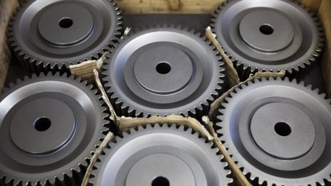 Нагласите на японските компании в сектора на услугите са най-положителните от 32 години насам