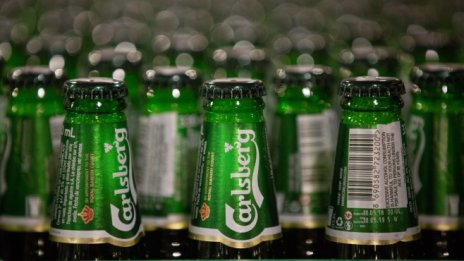 Carlsberg очаква коронавирусът да ограничи продажбите на бира