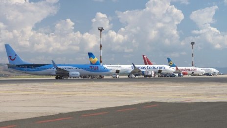 Летищата във Варна и Бургас записват спад на пътниците през 2019 г.