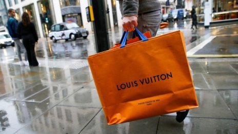 LVMH ще спести 425 млн. долара с новата си сделка за Tiffany