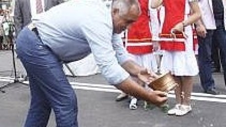 Борисов обеща 400 хил. души да ползват столичното метро догодина