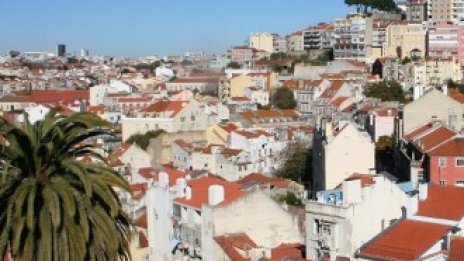 Цените на жилищата в Португалия падат