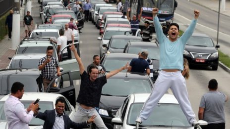 Протести на шофьори на Uber парализираха бразилски градове