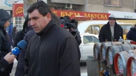 За месец са иззети 2 тона нелегално продавани вино и ракия