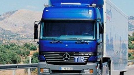 Превозвачите вдигнаха блокадата от границата с Турция