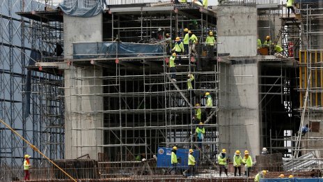 Строителството в ЕС и еврозоната се е свило неочаквано през декември