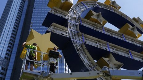 Инфлацията в еврозоната достигна 28-месечен връх
