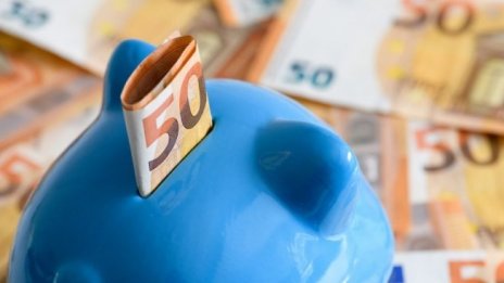 Икономист: Съществува риск България да навлезе в дългова спирала