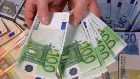 Чуждите инвестиции в България намаляват с близо 60% през януари и февруари