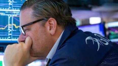 Dow Jones нарасна с над 300 пункта и прекъсна 4-дневната си губеща серия