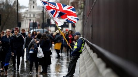 Каквото и да говори Тереза Мей, отлагането на Brexit изглежда все по-неизбежно