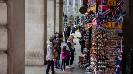 Активността на частния сектор в еврозоната се свива през юни